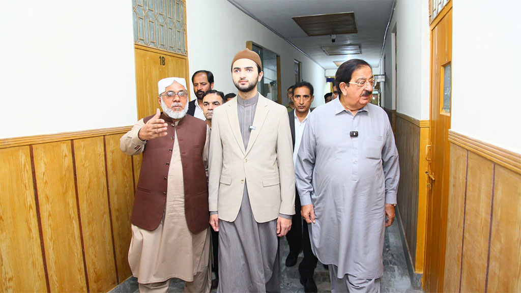 Shaykh Ahmad Mustafa al-Arabi al-Qadri Visits College of Shariah and E-Learning Department at MQI
