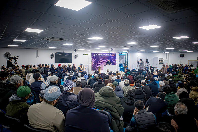 Shaykh Hammad Mustafa delivered an enlightening lecture at London