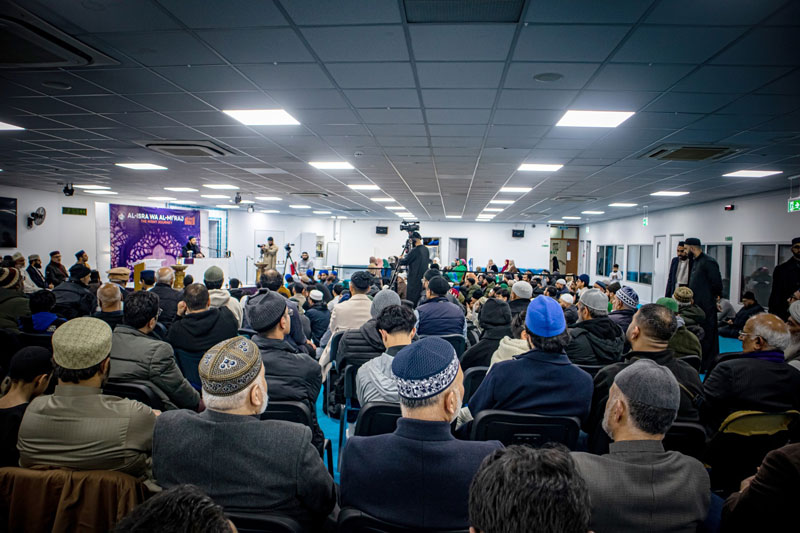 Shaykh Hammad Mustafa delivered an enlightening lecture at London