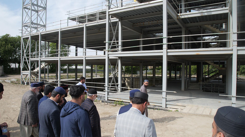 Shaykh-ul-Islam Dr Muhammad Tahir-ul-Qadri Visits Construction Site of Madinat al Zahra