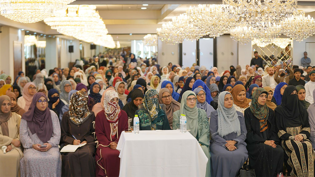 UK: Shaykh-ul-Islam addresses MQI Members on Early Childhood Development, Family Responsibility, and Community Vision