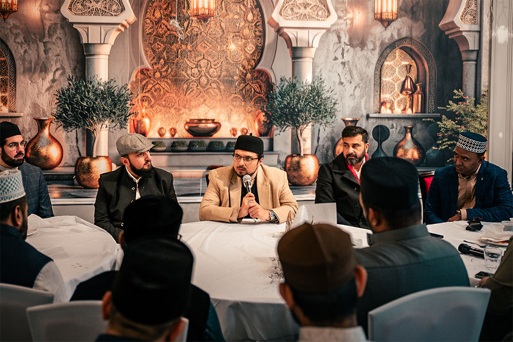 Special Luncheon Held in Honour of Dr Hussain Qadri at MQI Victoria