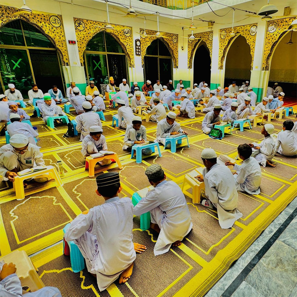 Spiritual prayer ceremony was held at Jamia al-Hussain Lahore on the 11th anniversary of the martyrs of the Model Town tragedy