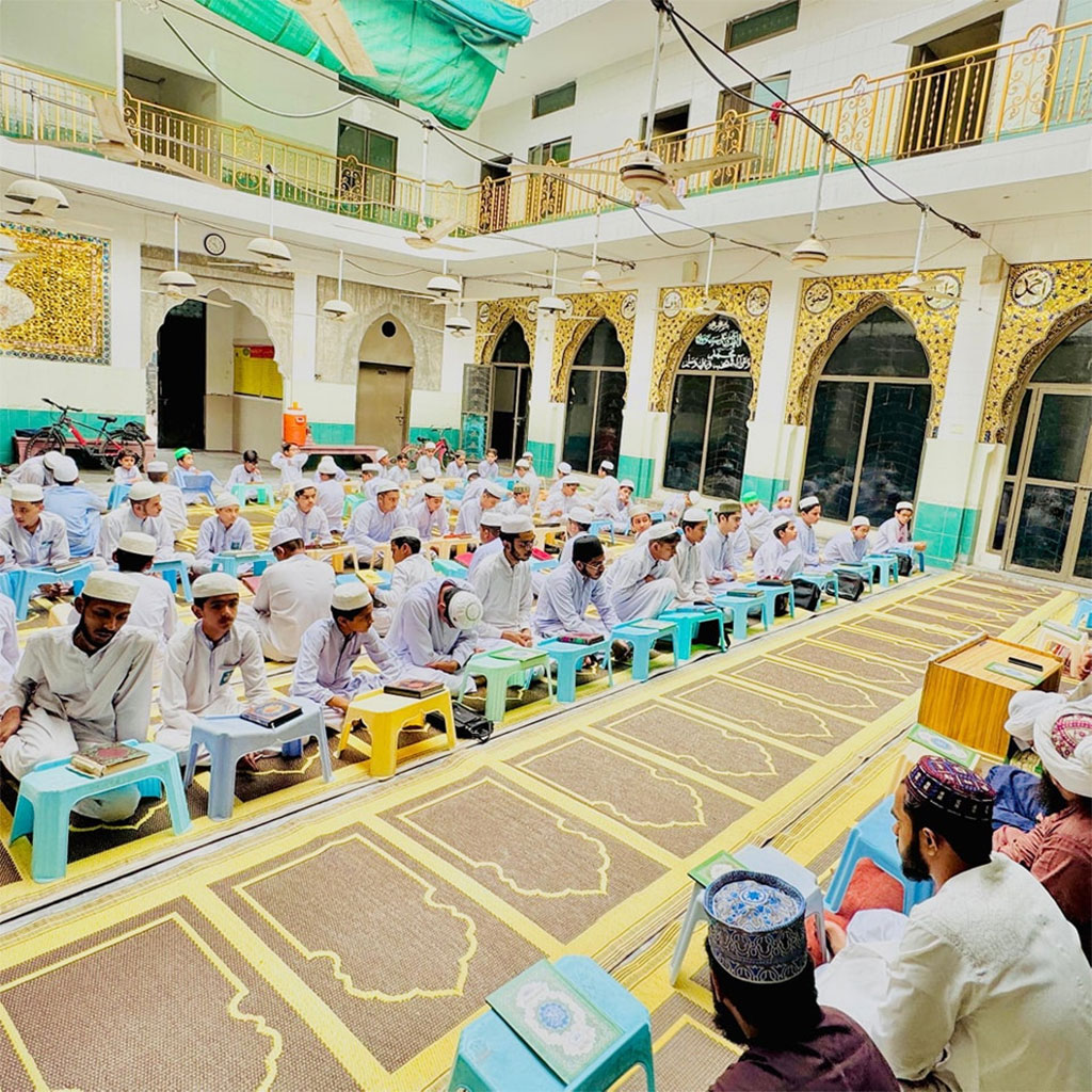 Spiritual prayer ceremony was held at Jamia al-Hussain Lahore on the 11th anniversary of the martyrs of the Model Town tragedy