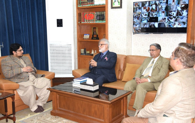 Top educationists meet Prof. Dr. Hussain Qadri