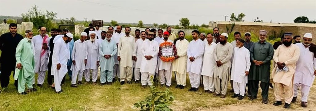 Tribute to the Martyrs of Model Town – Pakistan Awami Tehreek Delegation Visits Hafiz Rizwan Grave