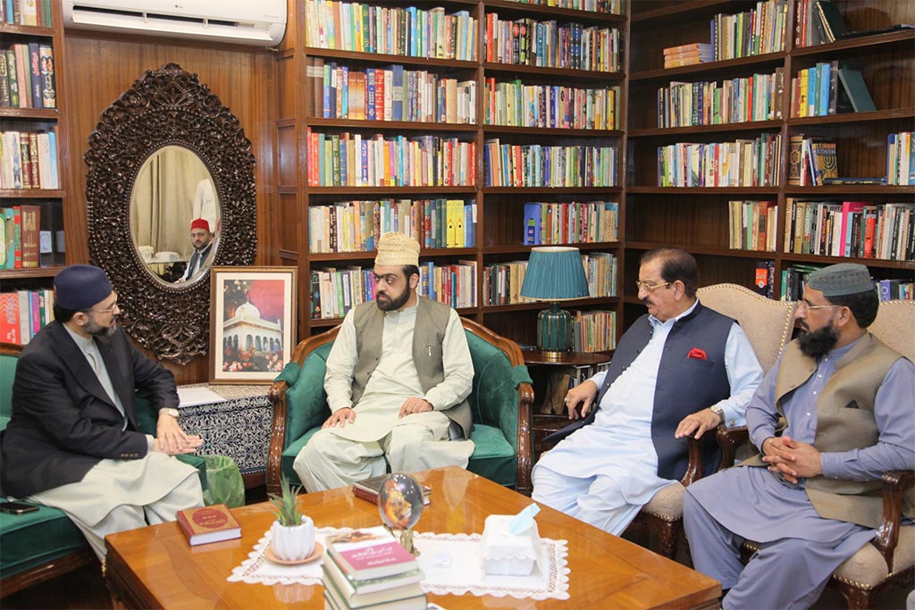 dr hassan mohi-ud-din qadri Visits Drbar Golra Shariff Islamabad