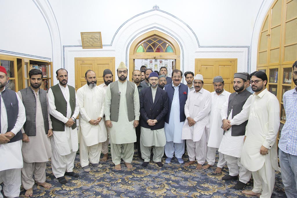 dr hassan mohi-ud-din qadri Visits Drbar Golra Shariff Islamabad