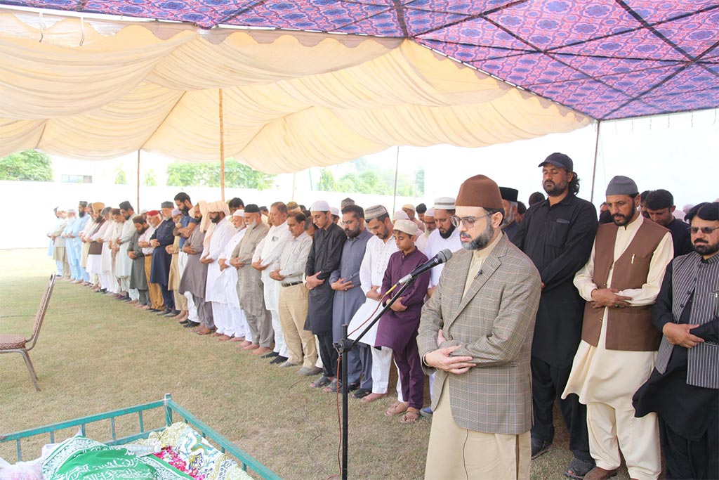 dr hassan qadri funeral prayer haji ghulam ghous fatehgarh lahore