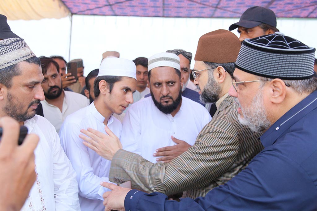 dr hassan qadri funeral prayer haji ghulam ghous fatehgarh lahore