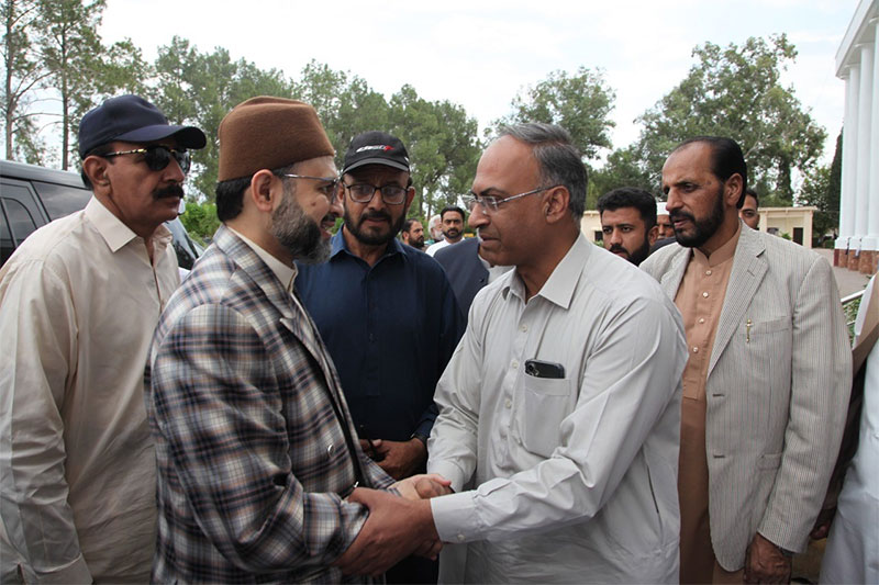 Warm Welcome of Professor Dr. Hassan Mohiuddin Qadri at Haripur University
