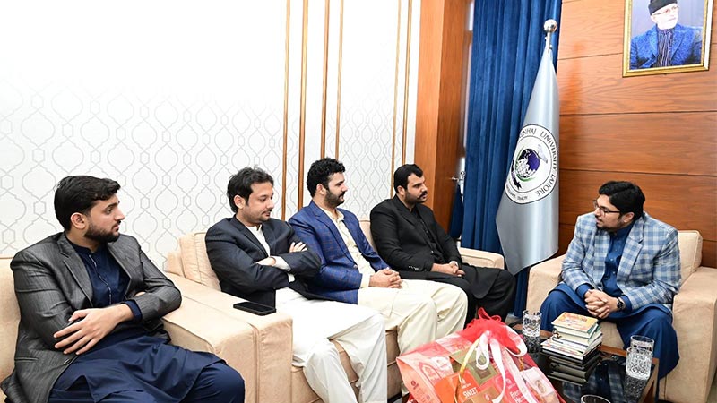dr-hussain Qadri meeting jandran group minhaj university