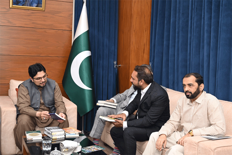 Business Delegation Visits MUL Meets Prof Dr Hussain Qadri