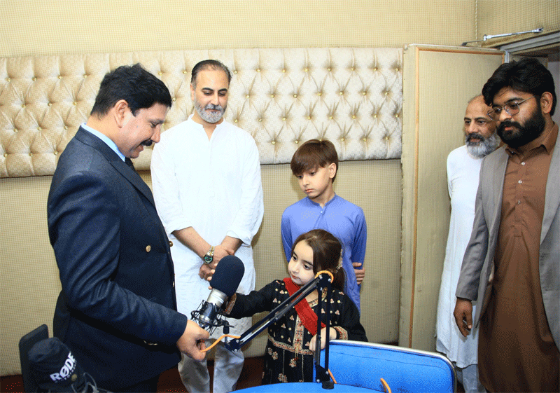 Child Star Zartasha Kashif Meets Dr Hussain Qadri