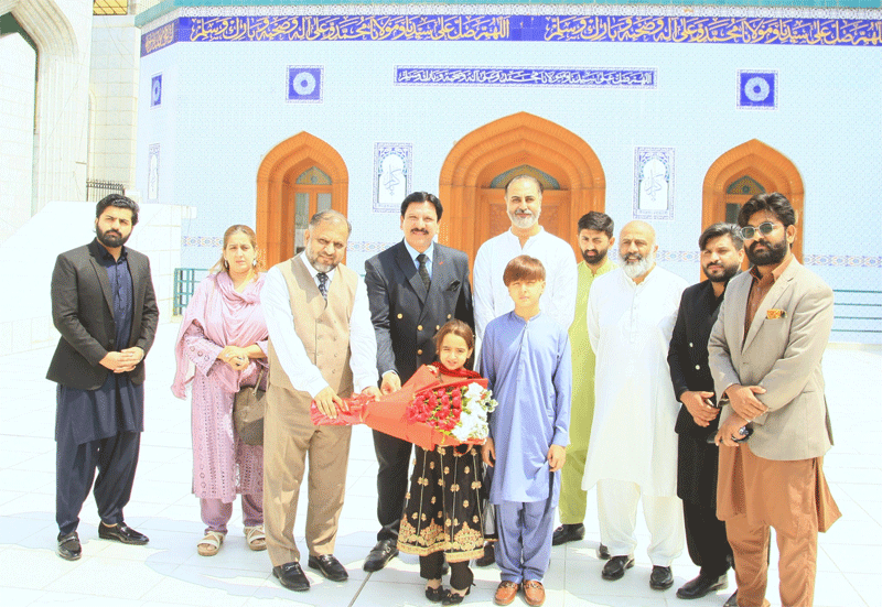Child Star Zartasha Kashif Meets Dr Hussain Qadri