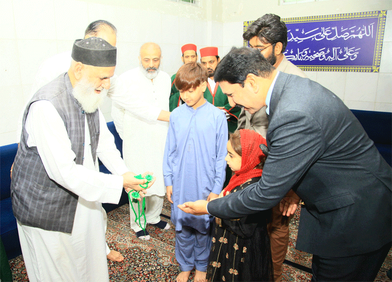 Child Star Zartasha Kashif Meets Dr Hussain Qadri