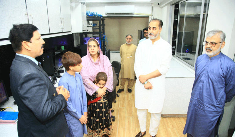 Child Star Zartasha Kashif Meets Dr Hussain Qadri