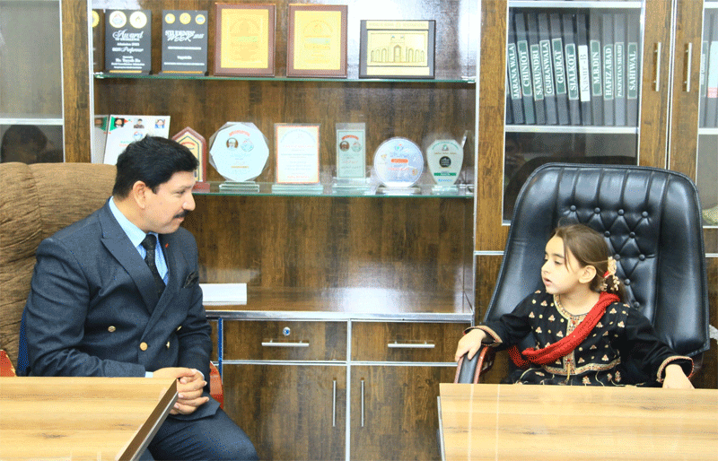 Child Star Zartasha Kashif Meets Dr Hussain Qadri