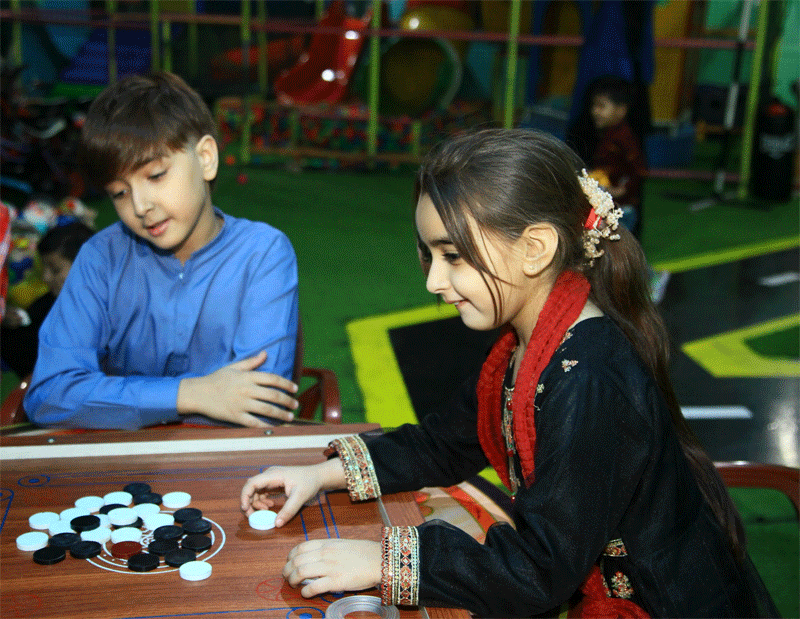 Child Star Zartasha Kashif Meets Dr Hussain Qadri