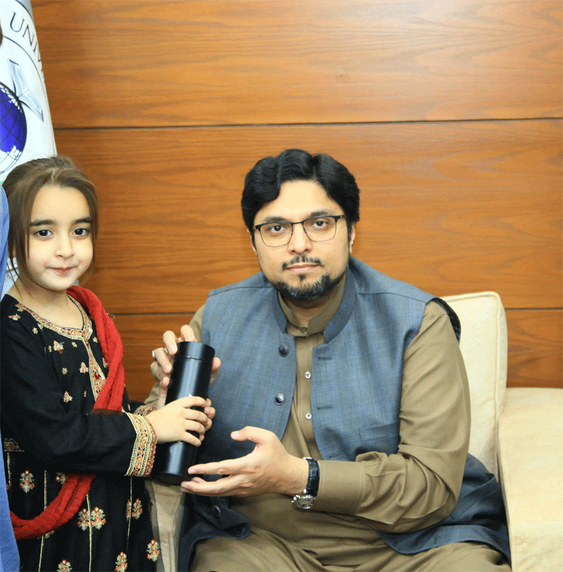 Child Star Zartasha Kashif Meets Dr Hussain Qadri