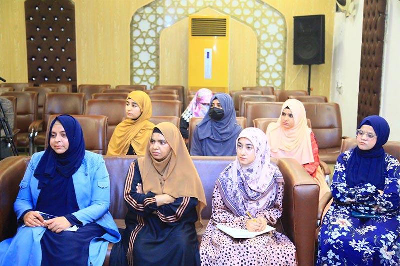 Dr Ghazala Qadri Meeting Women Itikaf 2026