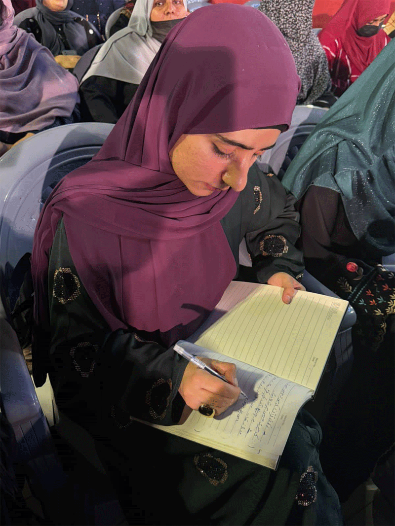 Dr Ghazala Qadri, Mrs Fizzah Hussain Qadri Attend Shaykh ul Islam Ramadan Lecture MCW