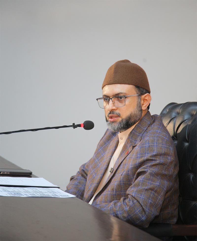 Dr Hassan Qadri Addresses Students at Shariah College Ceremony