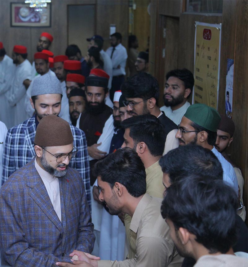 Dr Hassan Qadri Interacts with MQI Members at Jami Shaykh ul Islam
