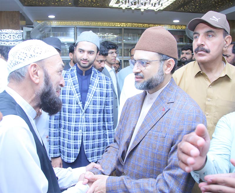 Dr Hassan Qadri Interacts with MQI Members at Jami Shaykh ul Islam