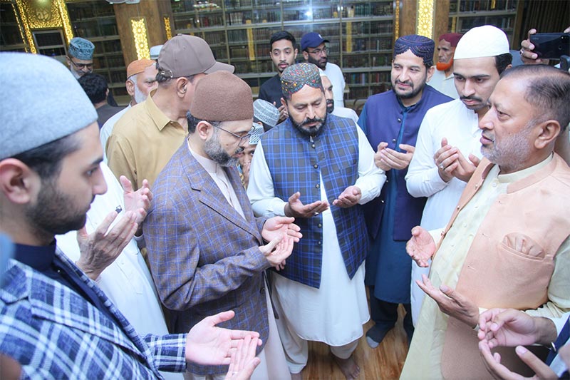 Dr Hassan Qadri Interacts with MQI Members at Jami Shaykh ul Islam
