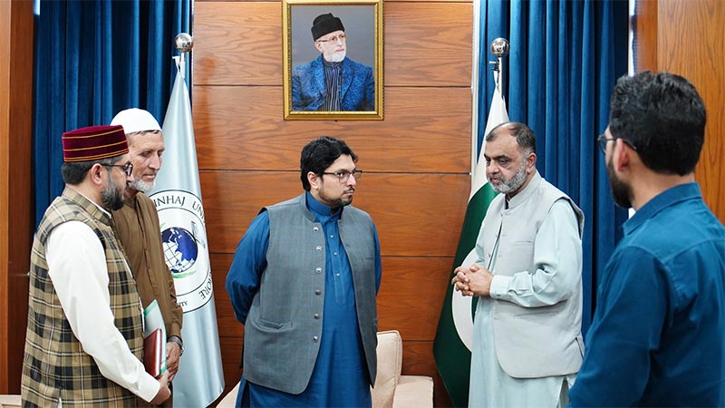 Dr Hussain Mohi-ud-Din Qadri Meets Aghosh Social Media Team