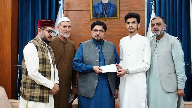 Dr Hussain Mohi-ud-Din Qadri Meets Aghosh Social Media Team