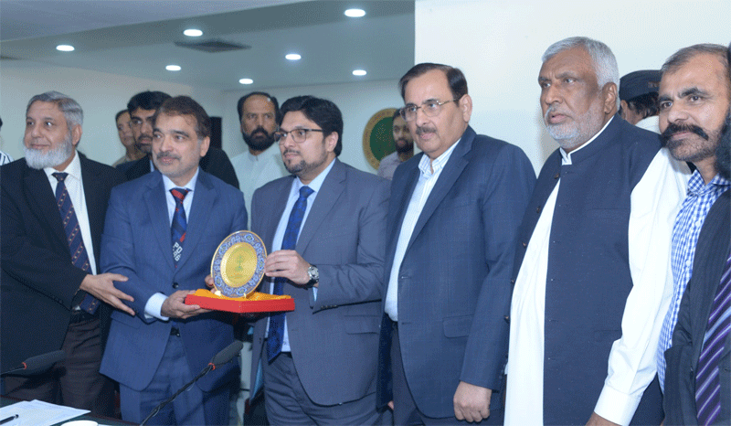 Dr Hussain Mohiuddin Qadri Addresses LCCI on Islamic Economy