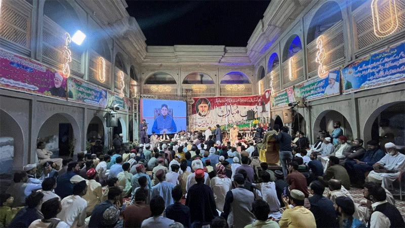 Dr Hussain Qadri Addresses 53rd Urs of Farid e Millat
