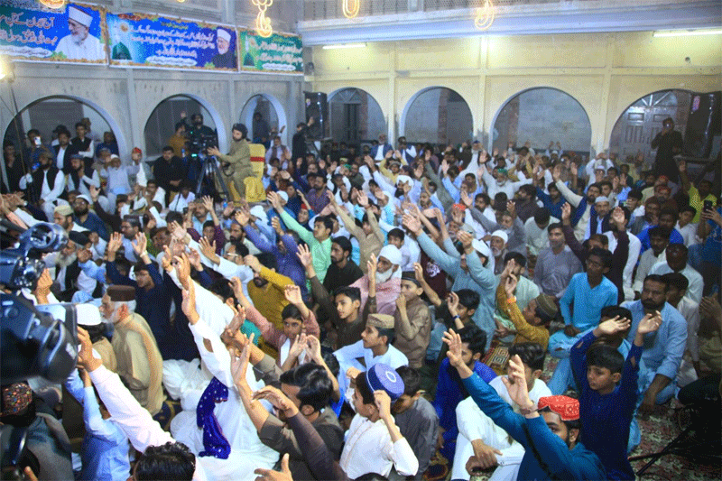 Dr Hussain Qadri Addresses 53rd Urs of Farid e Millat