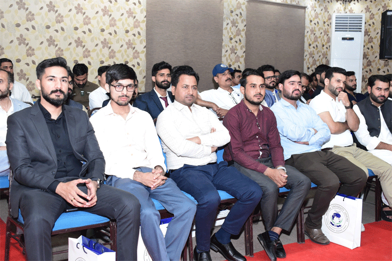 Dr. Hussain Qadri Addresses Alumni Reunion