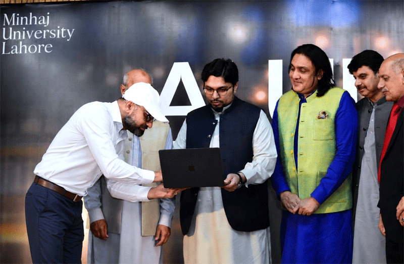 Dr. Hussain Qadri Addresses Alumni Reunion