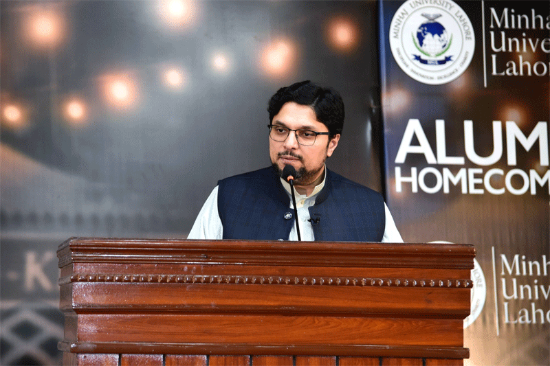 Dr. Hussain Qadri Addresses Alumni Reunion