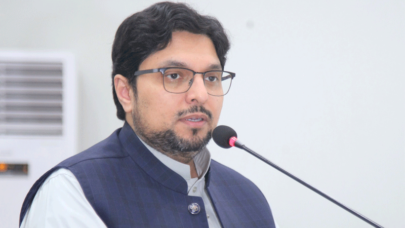 Dr. Hussain Qadri Addresses Modern Educational Challenges