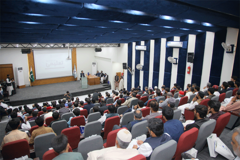 Dr. Hussain Qadri Addresses Modern Educational Challenges