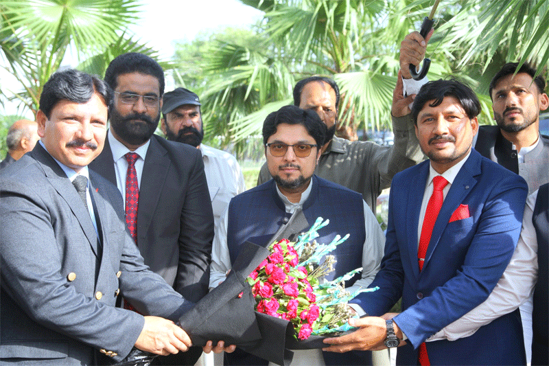 Dr. Hussain Qadri Addresses Modern Educational Challenges