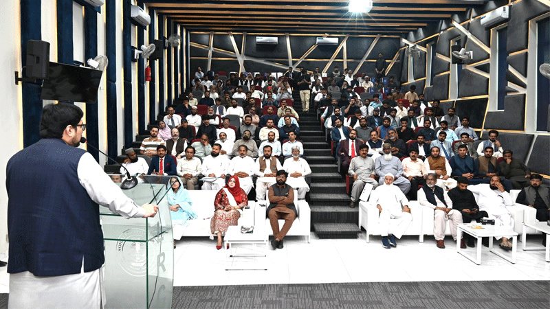 Dr. Hussain Qadri Addresses Modern Educational Challenges