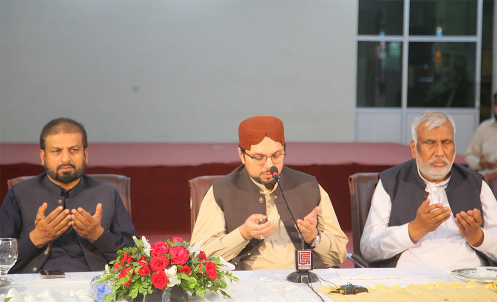 Dr Hussain Qadri Addresses Traders Dinner Hosted by Awami Tajir Ittehad 2026