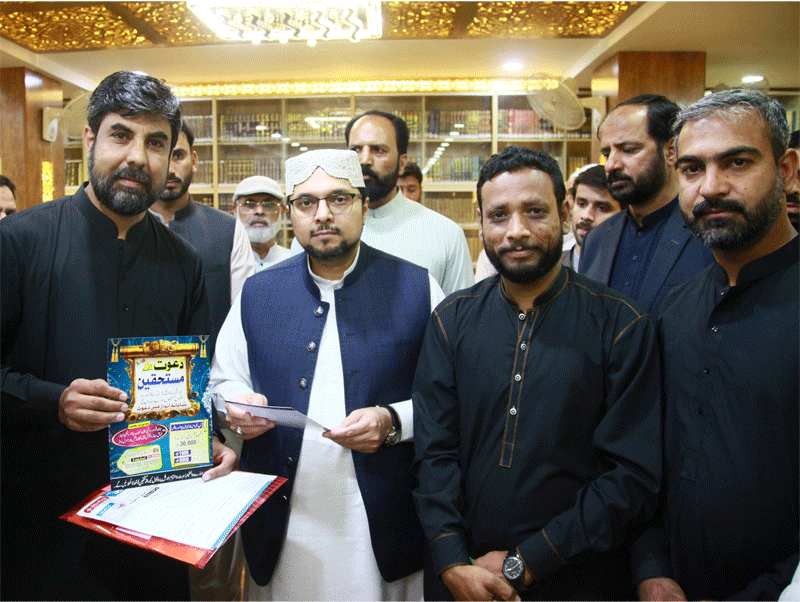 Dr Hussain Qadri meets leaders and workers after jummah prayer