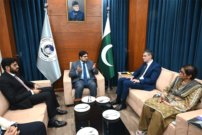 Dr Hussain Qadri Meets World Bank Delegation Washington DC