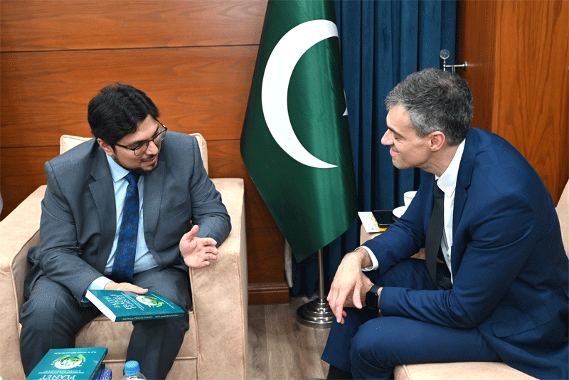 Dr Hussain Qadri Meets World Bank Delegation Washington DC