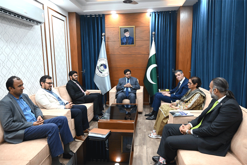 Dr Hussain Qadri Meets World Bank Delegation Washington DC