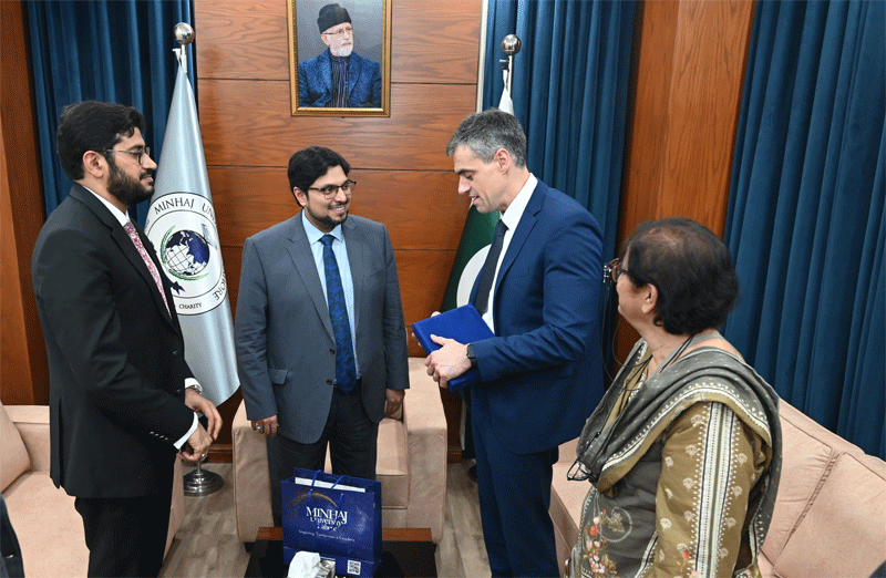 Dr Hussain Qadri Meets World Bank Delegation Washington DC