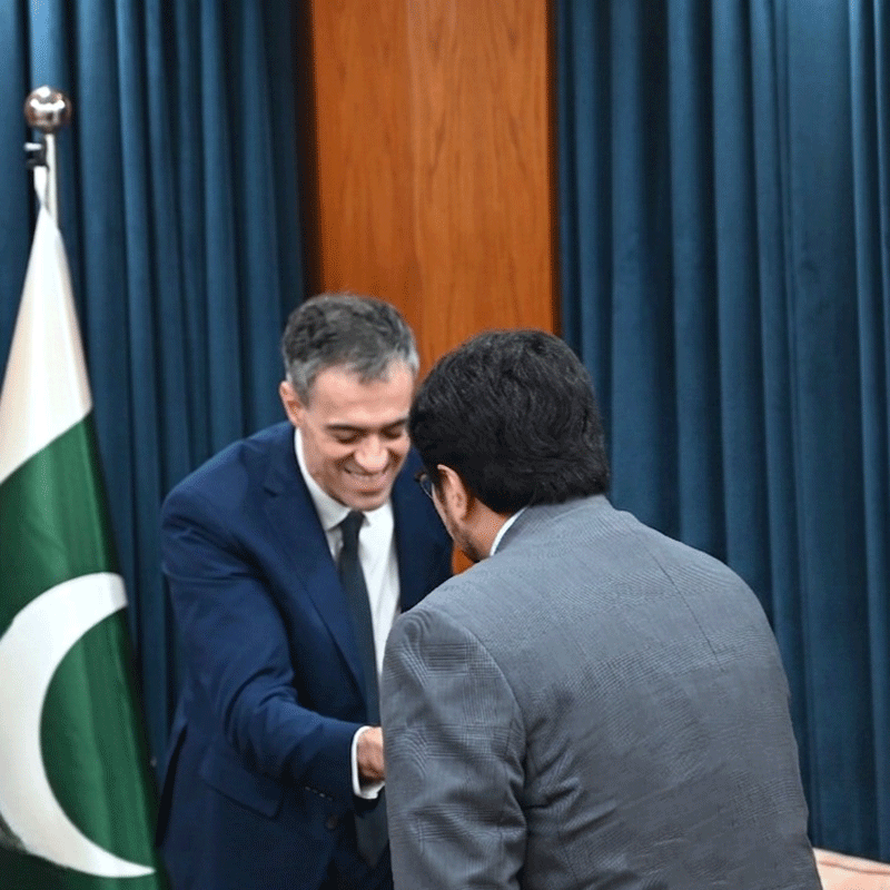 Dr Hussain Qadri Meets World Bank Delegation Washington DC