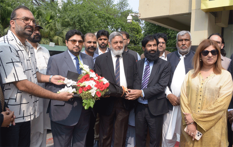 Dr Hussain Qadri at Lahore Chamber of Commerce